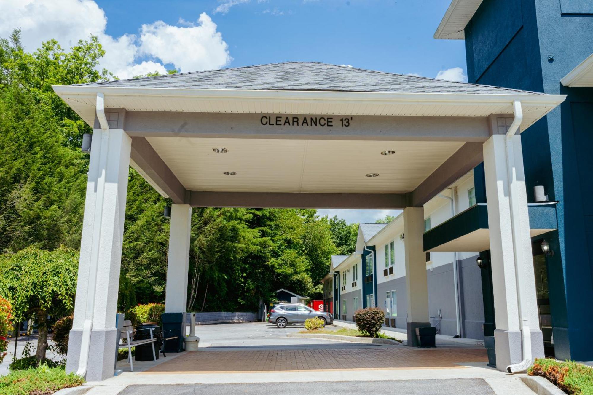 Hotel Clarion Pointe-Dillard Near Blue Ridge Mountains Zewnętrze zdjęcie